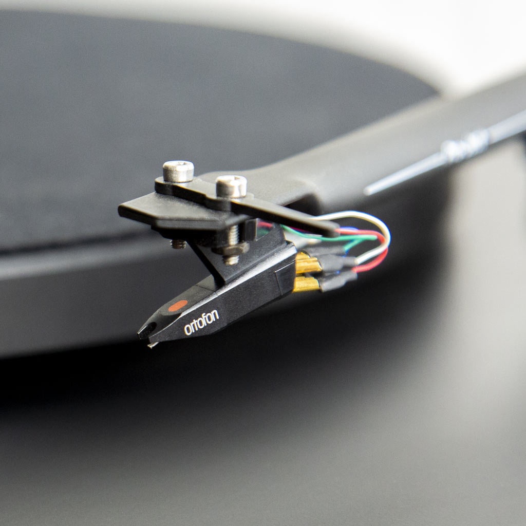 Andover-One E All-In-One Record Player Certified Refurbished - View 5