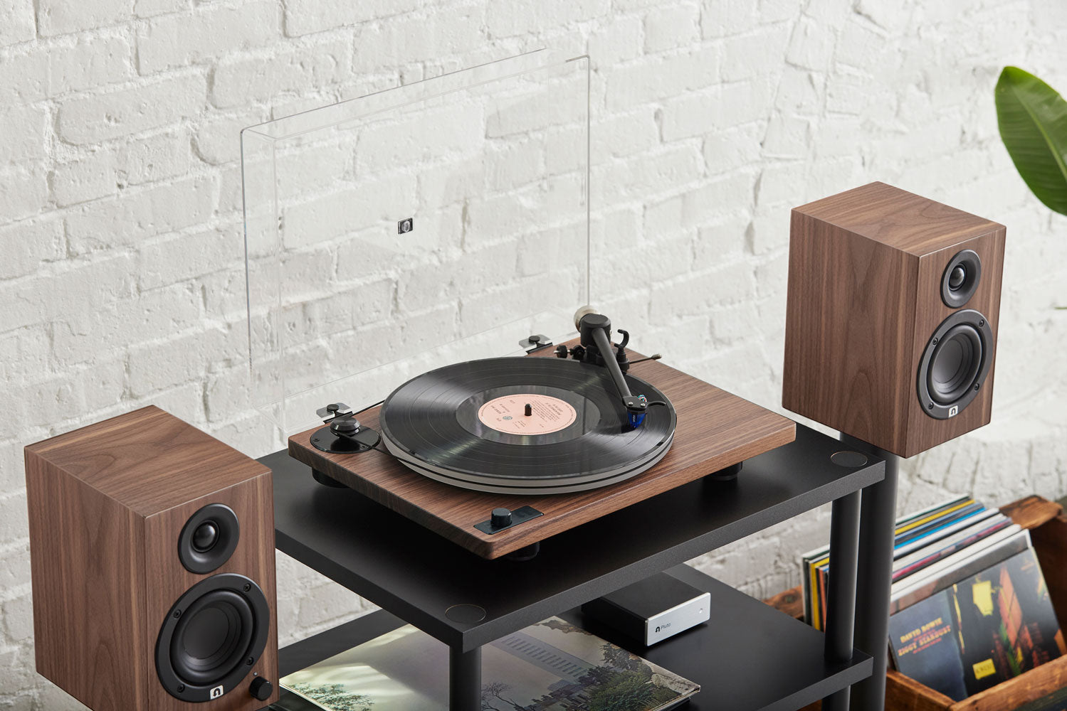 Orbitone Flagship Turntable